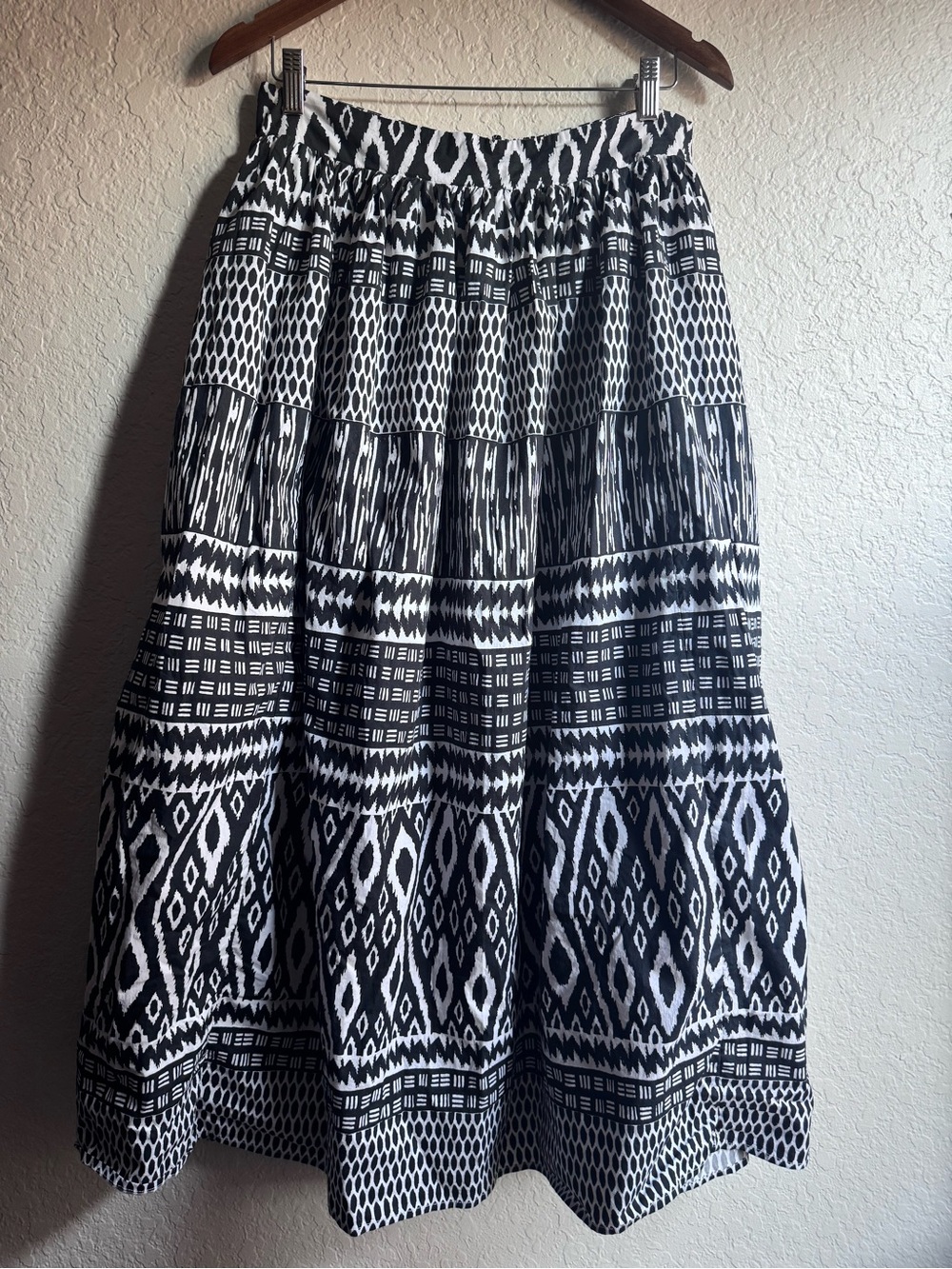 Sundance Black and White Tiered Geometric Maxi Skirt